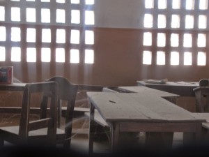 Escuela en Kabala, cerrada hace mas de ocho meses