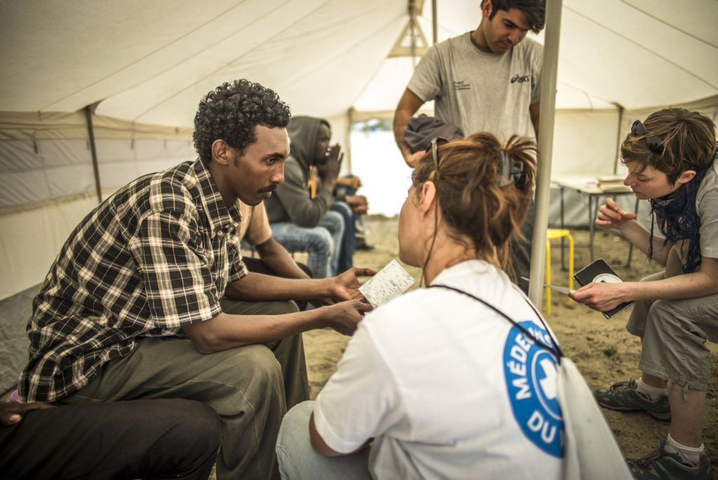 20150629 - FRANCE, CALAIS: Mission de Médecins Du Monde à Calais dans le bidonville, le 29 juin 2015. PHOTO OLIVIER PAPEGNIES / COLLECTIF HUMA
