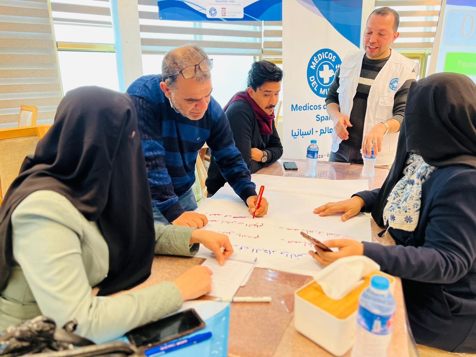 Gaza Formación de consejeros de las escuelas de Gaza del MdeE para prestación de apoyos psicosocial básicos en terapias individuales y en grupo e identificación y derivación de casos