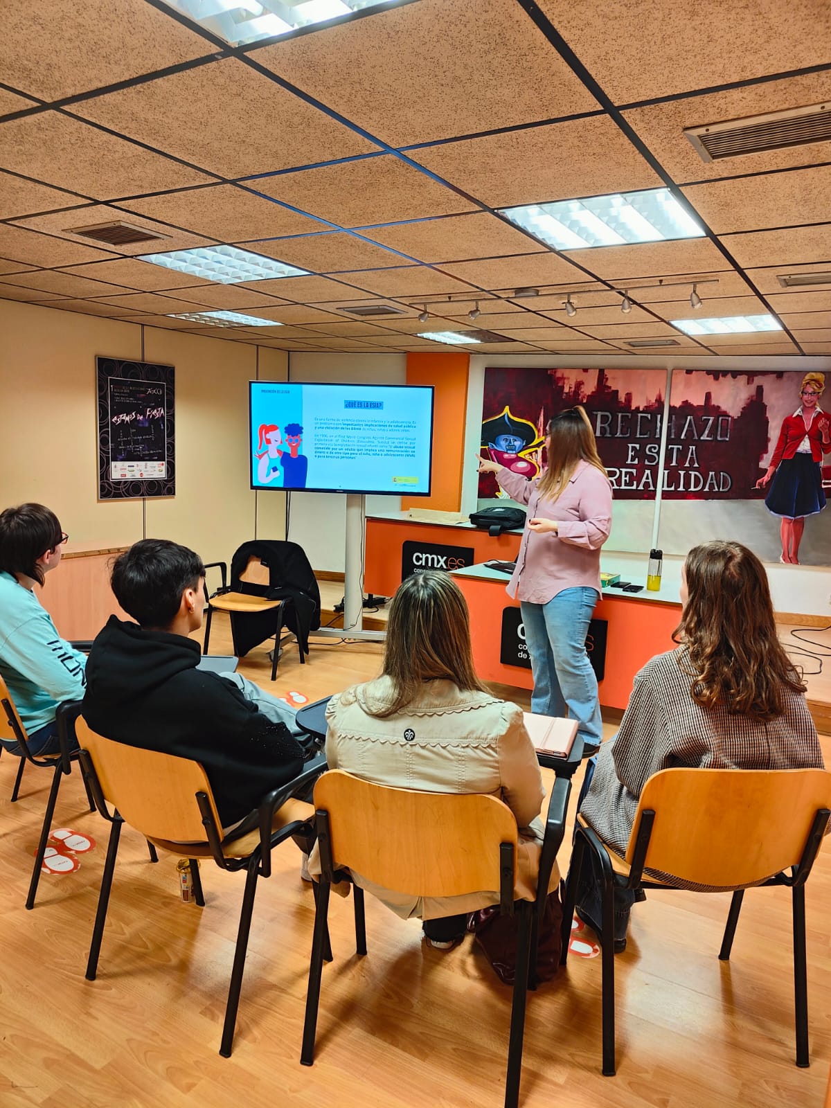 Espacio de encuentro feminista. Espacio de encuentro feminista.